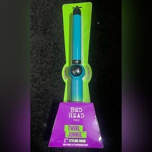 Bed Head Twirl Junkie 1” styling wand NWT